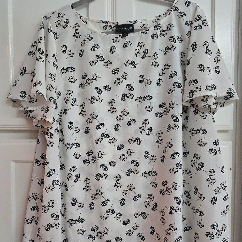 Lane Bryant Floral Swing Shirt with Ruffle Sleeves, Size 20 (Used)